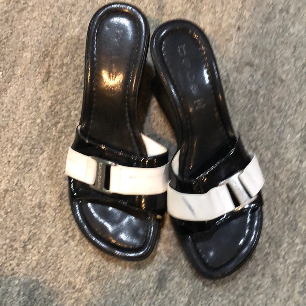 Bebe slide on